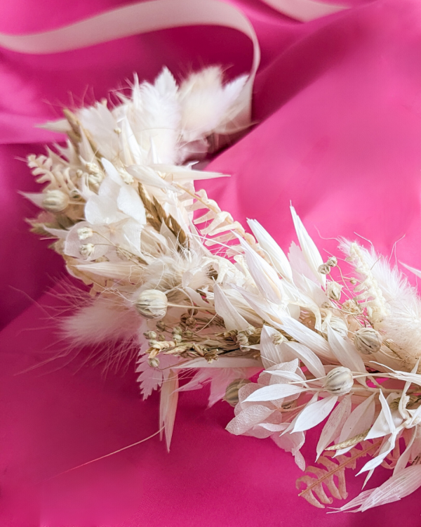 Couronne de fleurs séchées personnalisée – Image 2