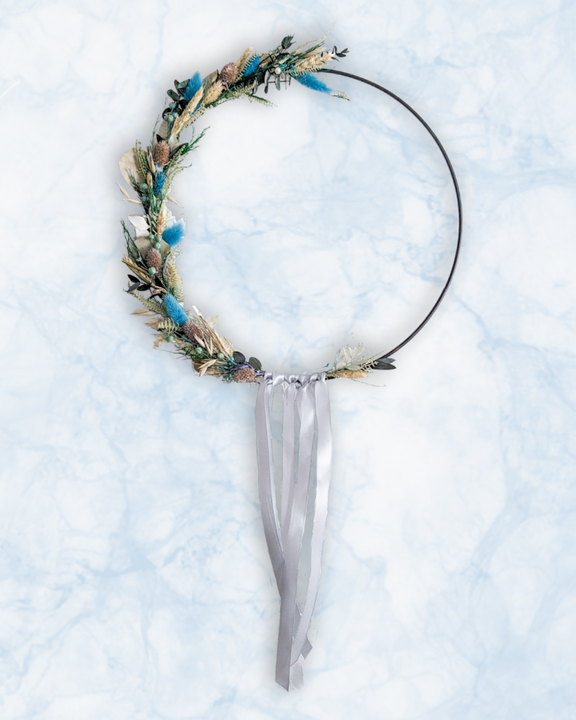 Couronne murale de fleurs séchées, couleur bleue, taille L